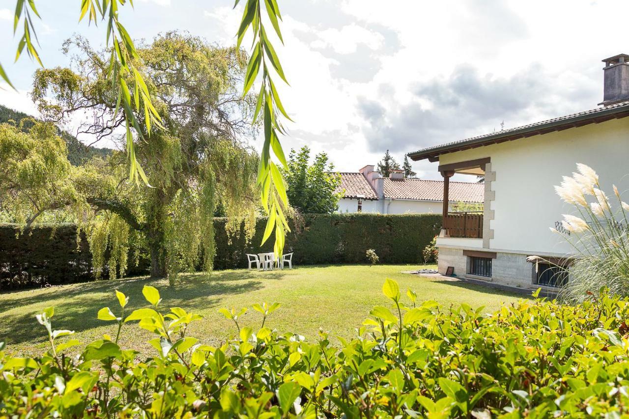 Vivienda Rural Casa Javier Lacunza Aoiz Extérieur photo